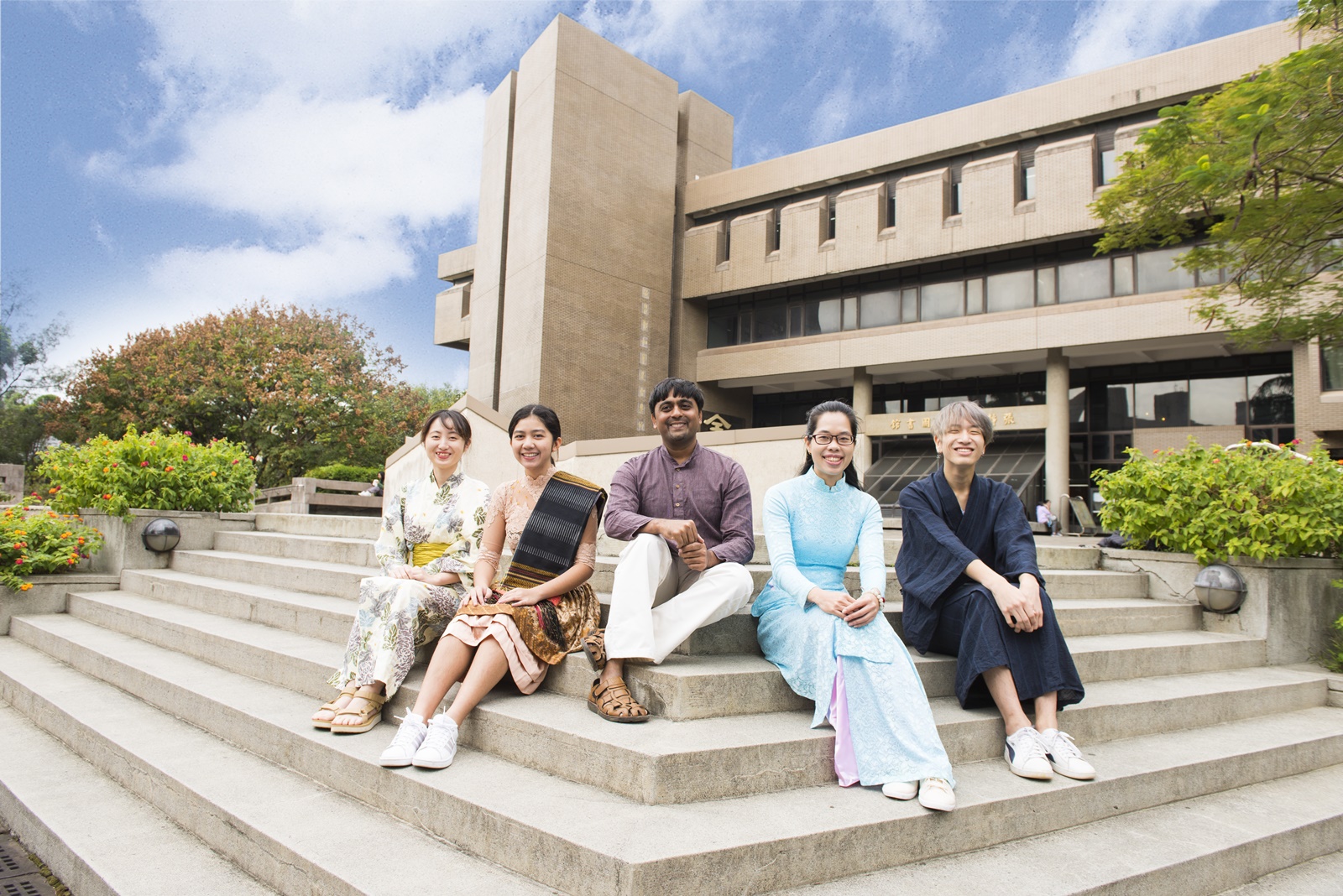 英國高等教育調查機構QS2024年亞洲大學排名，中原大學排名301 350，全國排名第16！