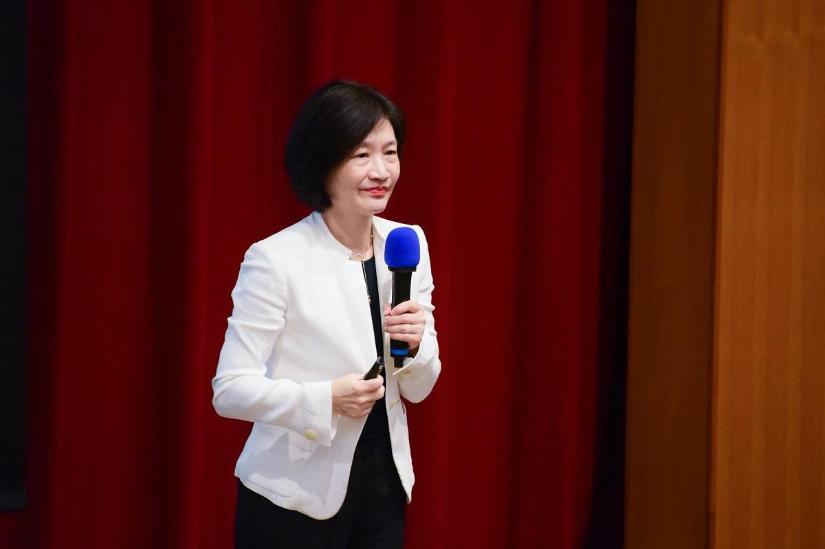 NVIDIA全球副總裁暨台灣區總經理邱麗孟主講「AI與產業數位化」。