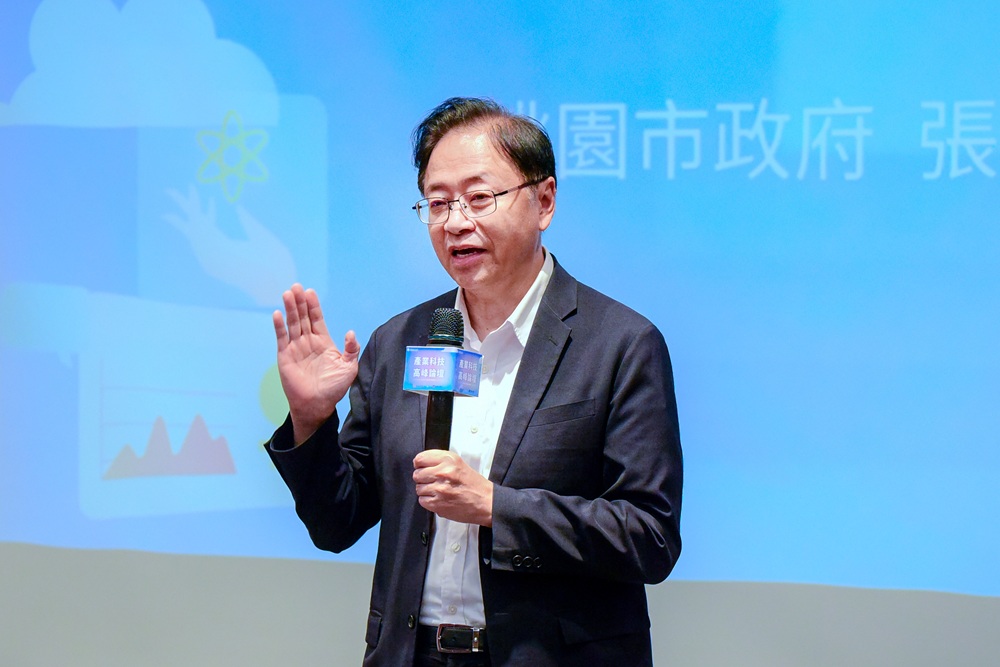 03 桃園市長張善政致詞時表示,期盼透過產官學合作推動AI應用與產業升級。