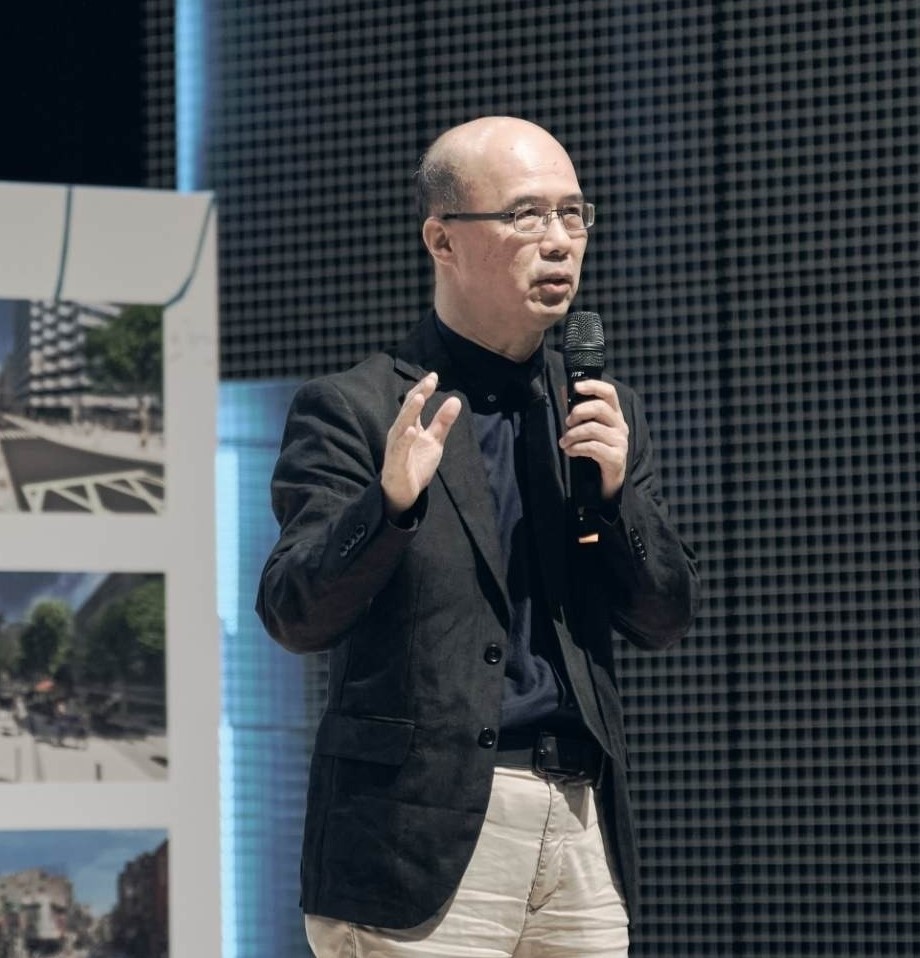 中原大學設計學院院長趙家麟發表專題演講，分享「邁向人本城市之道」。