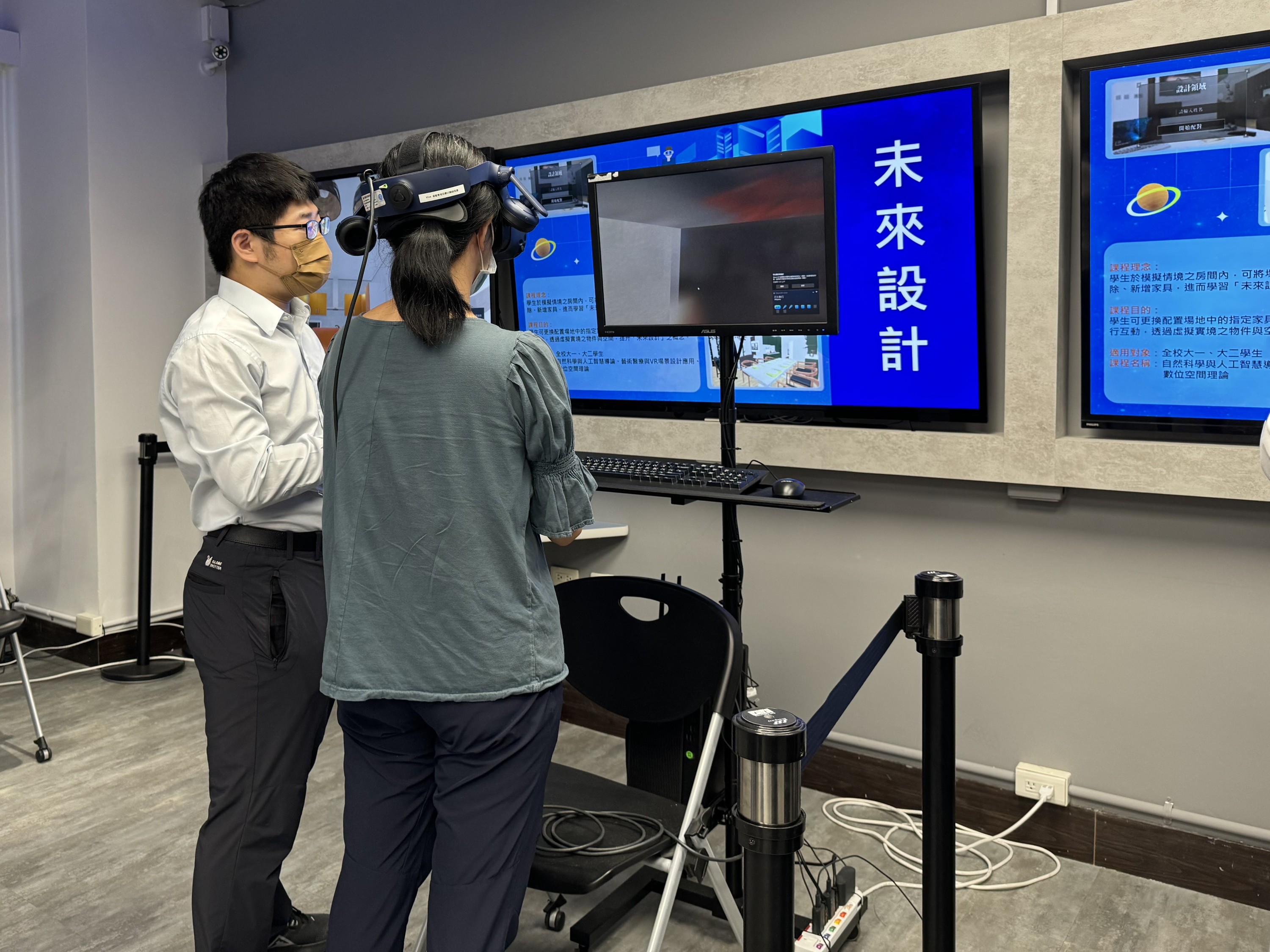 中原大學建置「元宇宙智慧教室」，打造最先進的AI教學環境，培育跨域未來人才。