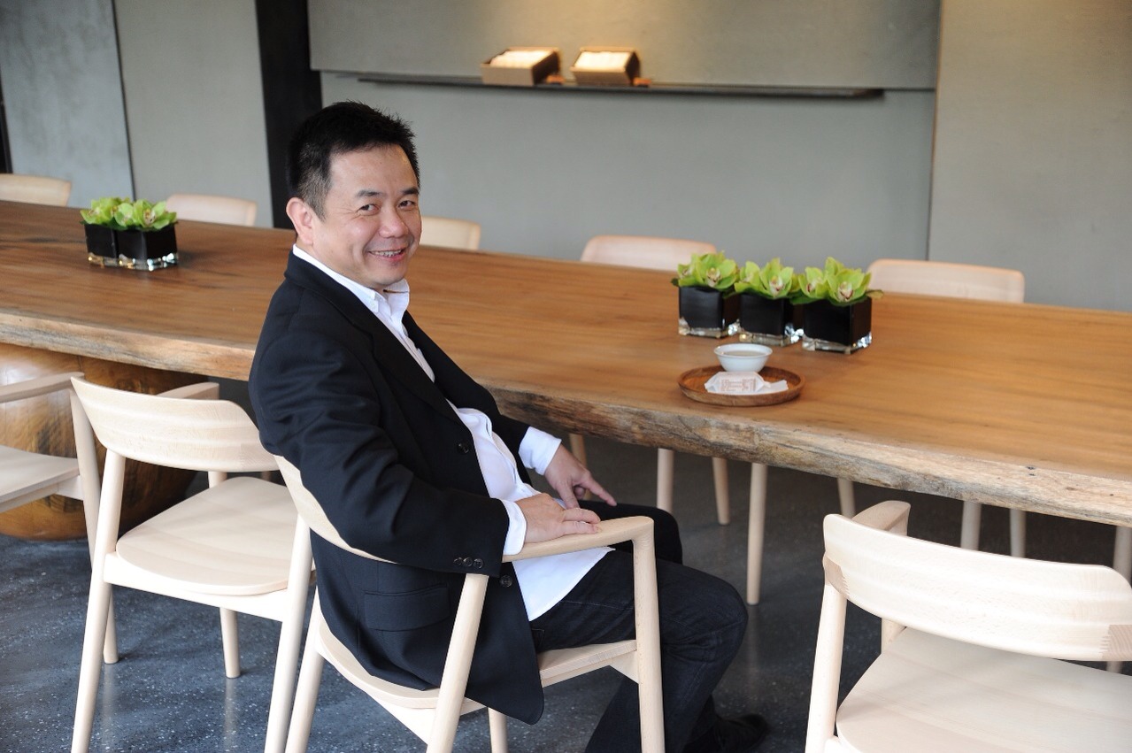微熱山丘創辦人許銘仁校友