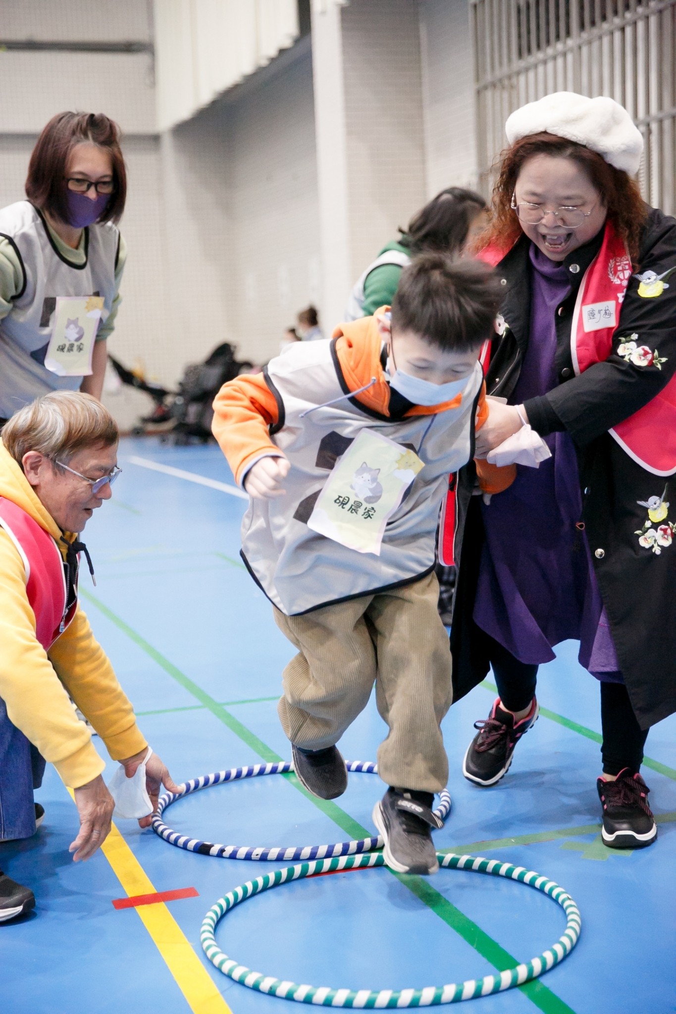 趣味競賽創關活動，吸引親子熱情參與