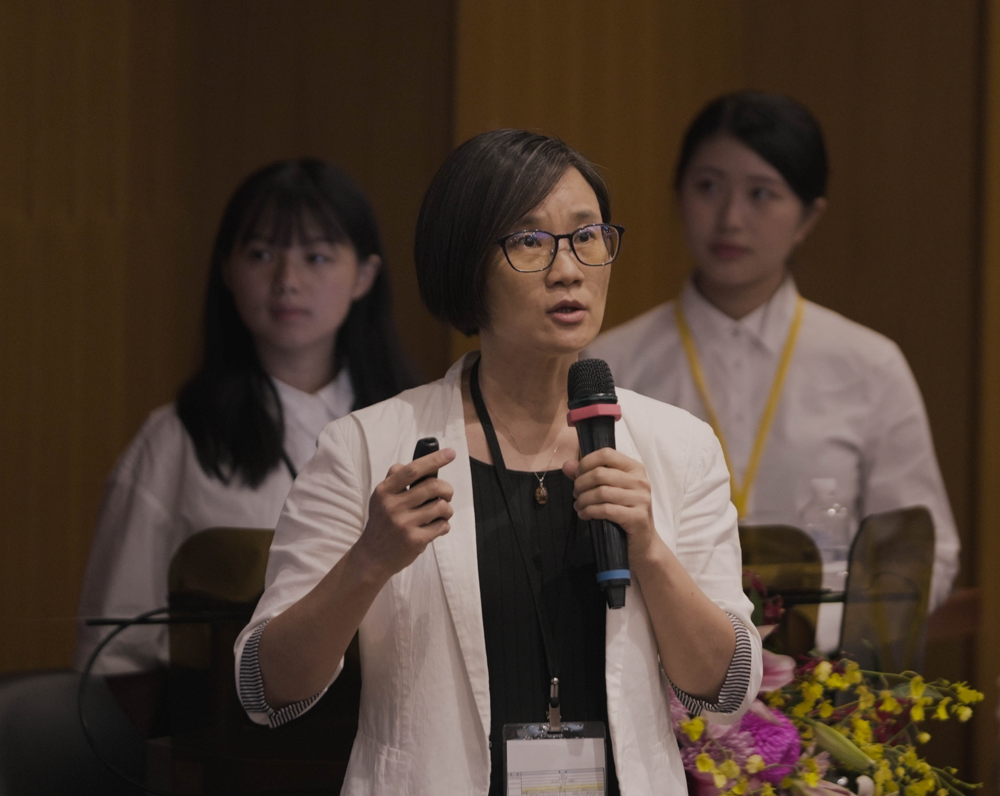 企管系朱珊瑩老師以CLIL教學法結合GPT 4o技術，高效輔助批閱統計學問答題並提供個人化回饋。