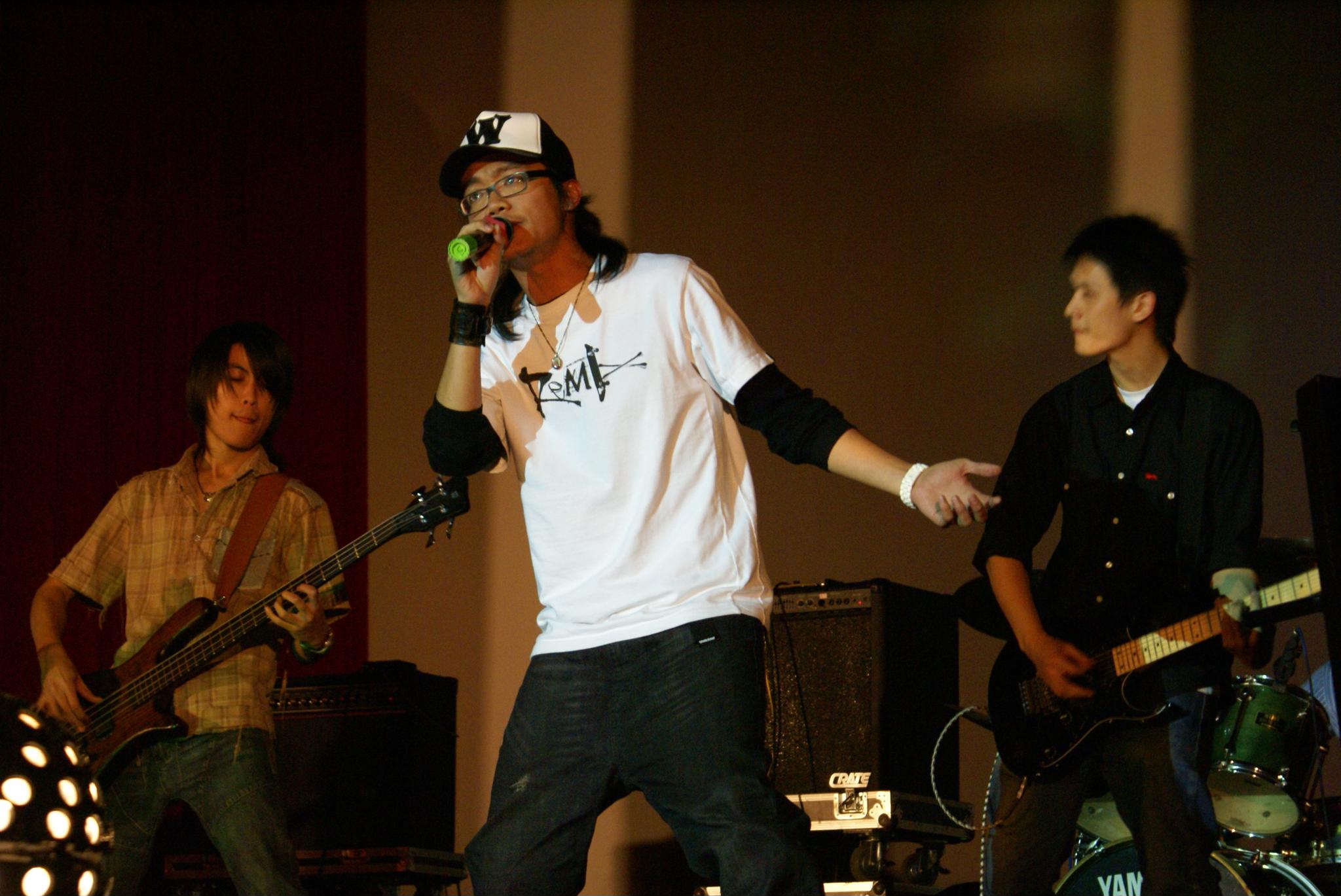 樂團台上表演