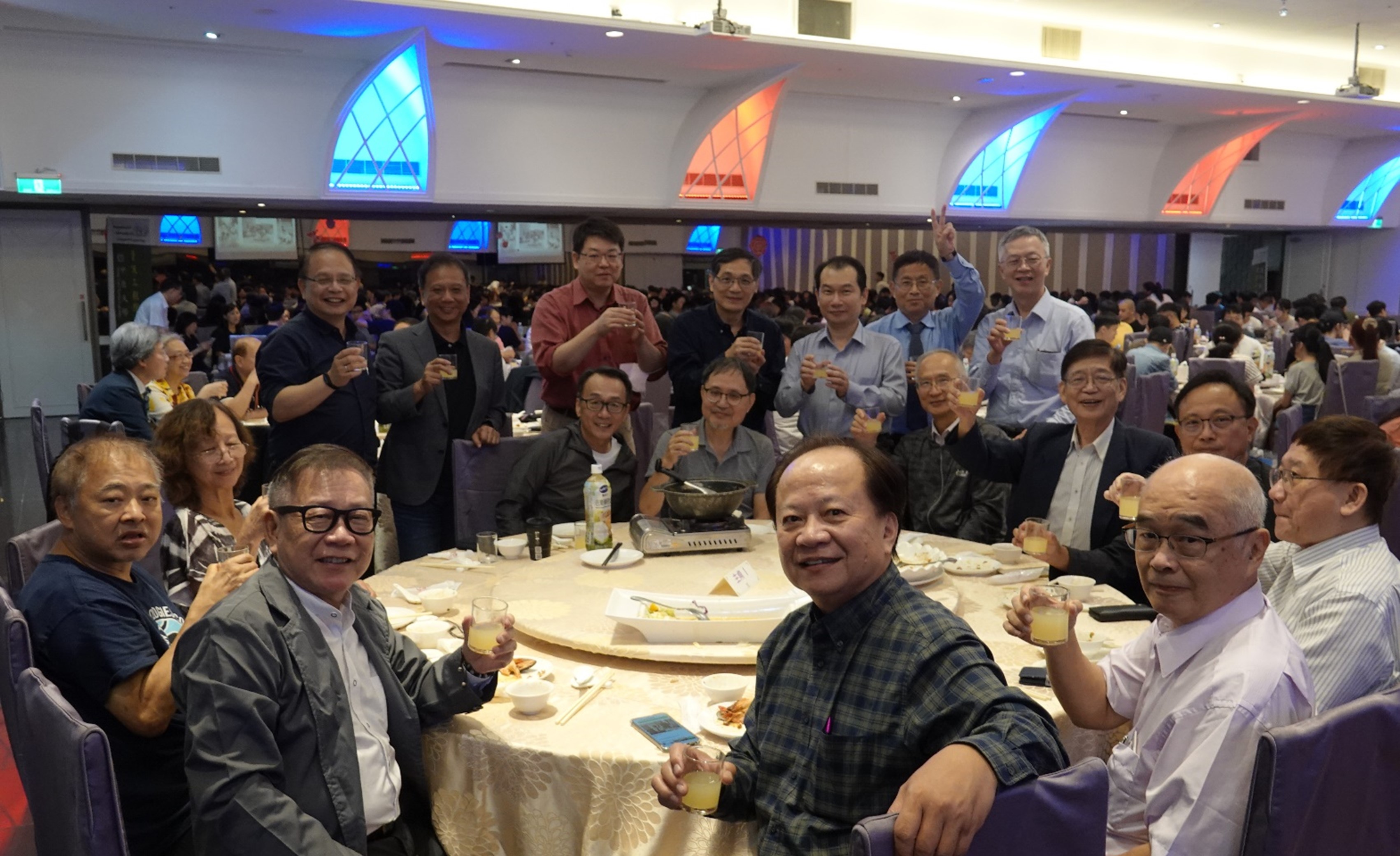 資工系著重學理與實作的配合，造就超過五千多位在科學、技術工程、數學、資訊科技、金融財務、企業經營管理等各個領域表現出眾的校友。