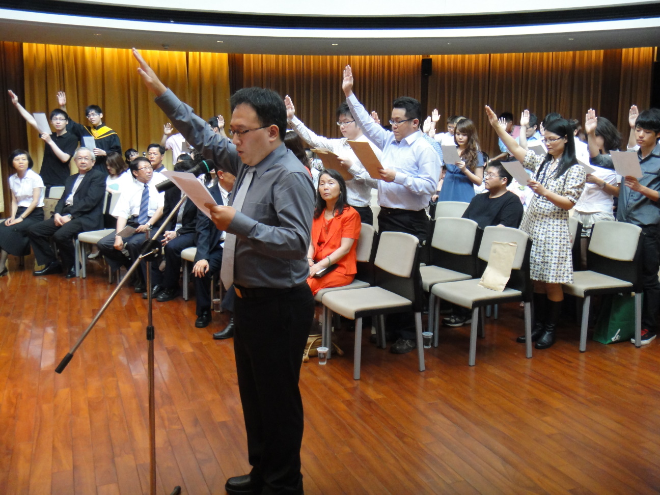 斐陶斐榮譽學會入會典禮宣示
