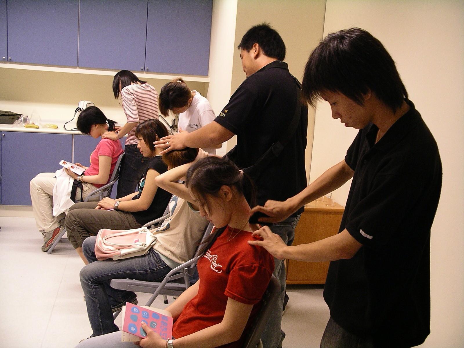 中原大學推動醫工保健周，服務校內師長社區民眾
