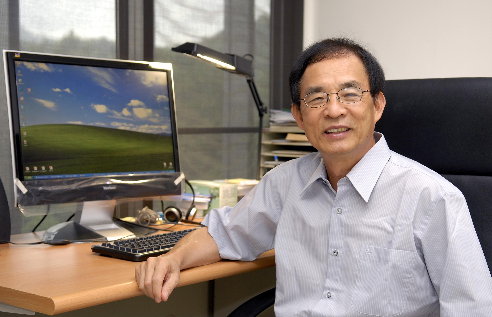 土木系李文雄校友