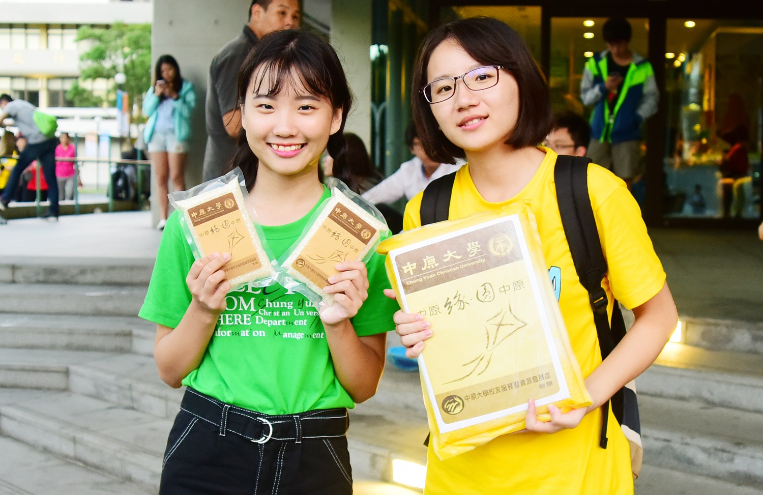 師生校友齊聚做公益 中原大學公益校友日充滿濃濃的幸福味