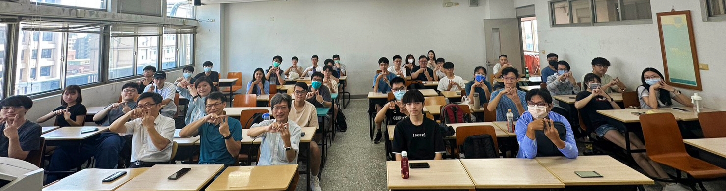 中原大學理學院院長吳宗遠指出，半導體產業讓數位轉型已不是一個名詞，而是風起雲湧的改變社會的生活型態與思維方式