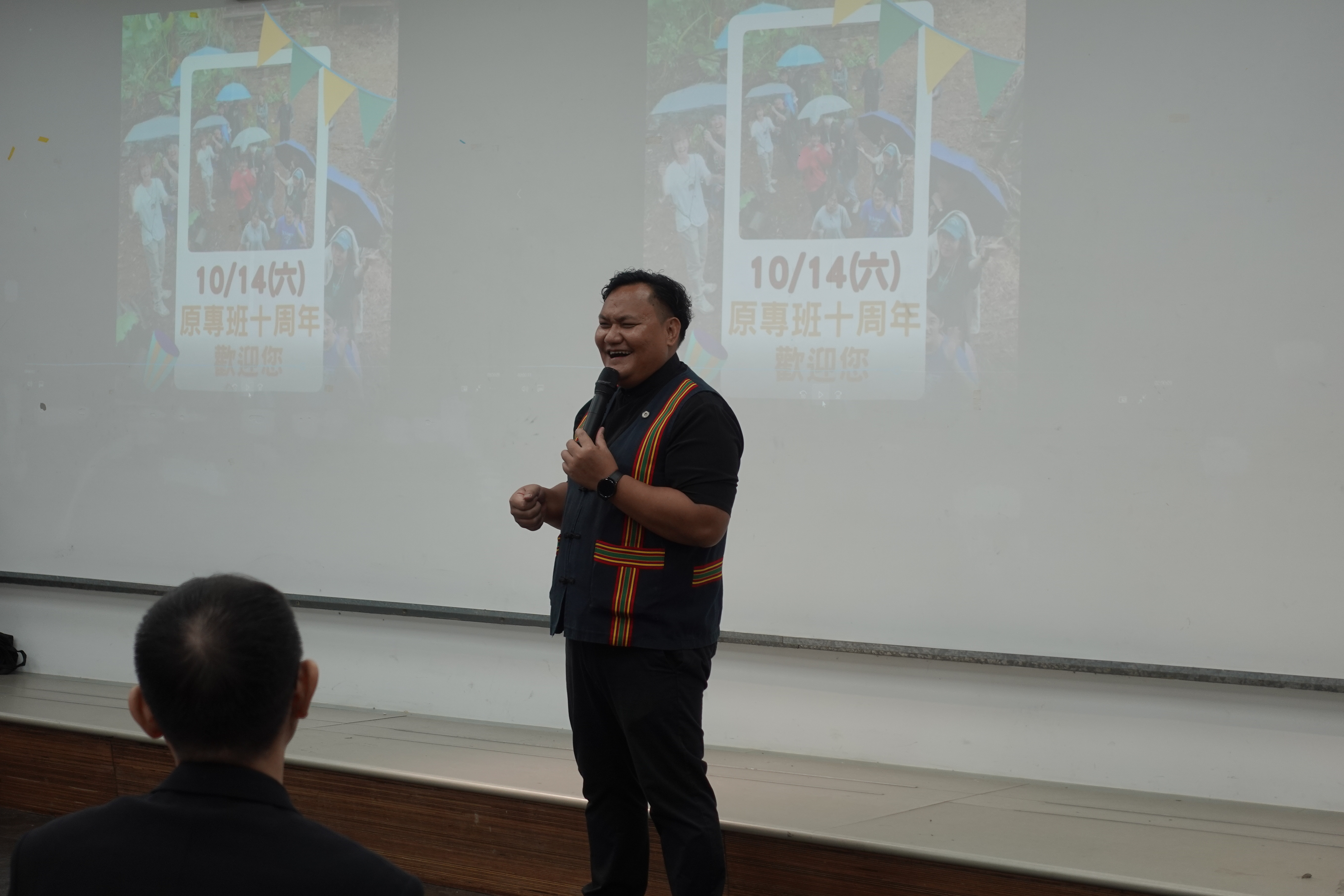 魯瑪夫因出身貧窮，相當瞭解原住民學生在求學的障礙及困境。