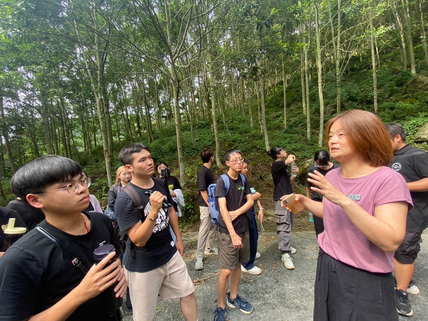 邀請林承毅老師講授地方生態系統概念，引發學生對於地域活化的操作策略的思考。