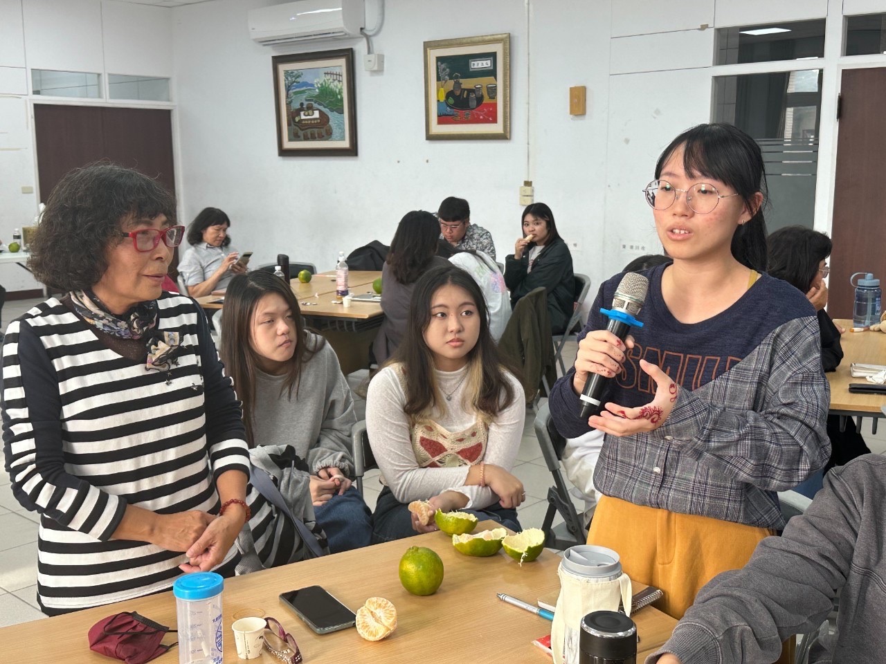 同學關注偏鄉教育資源不足，以咖啡莊園作為平台，帶動鄉土教育和環境保育的意識。