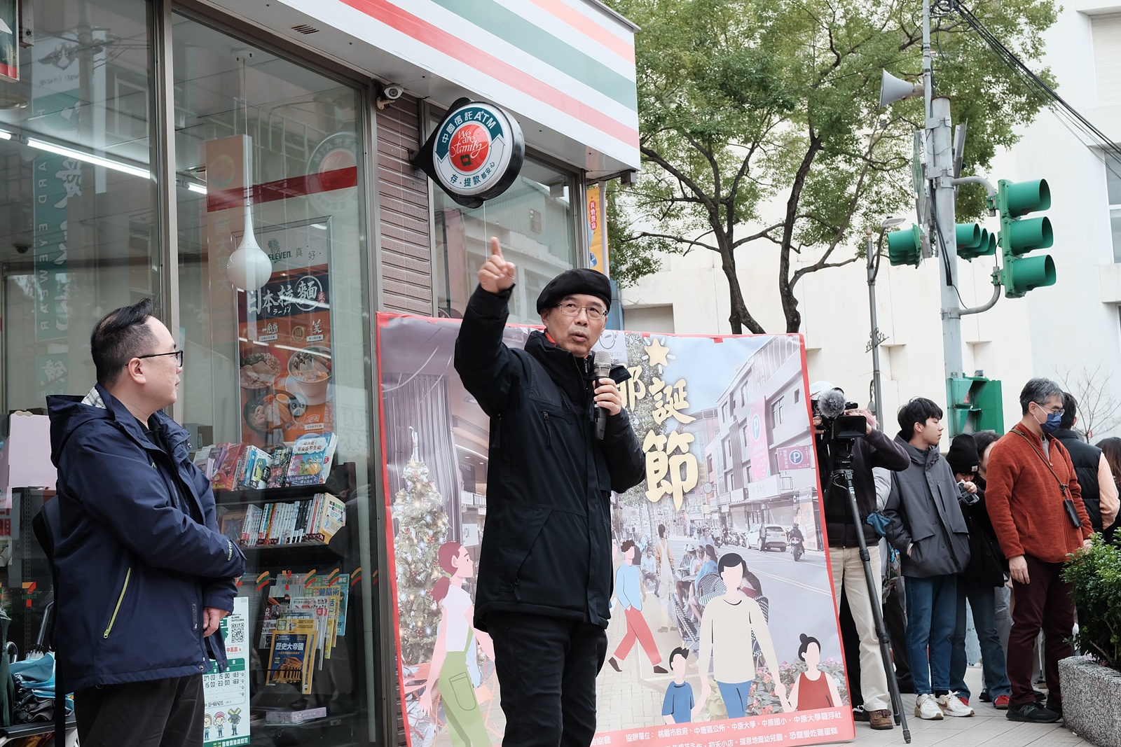 中原大學設計學院院長趙家麟(圖中致詞者)積極推動中北路人行環境改善，入圍《天下雜誌》年度影響力獎。