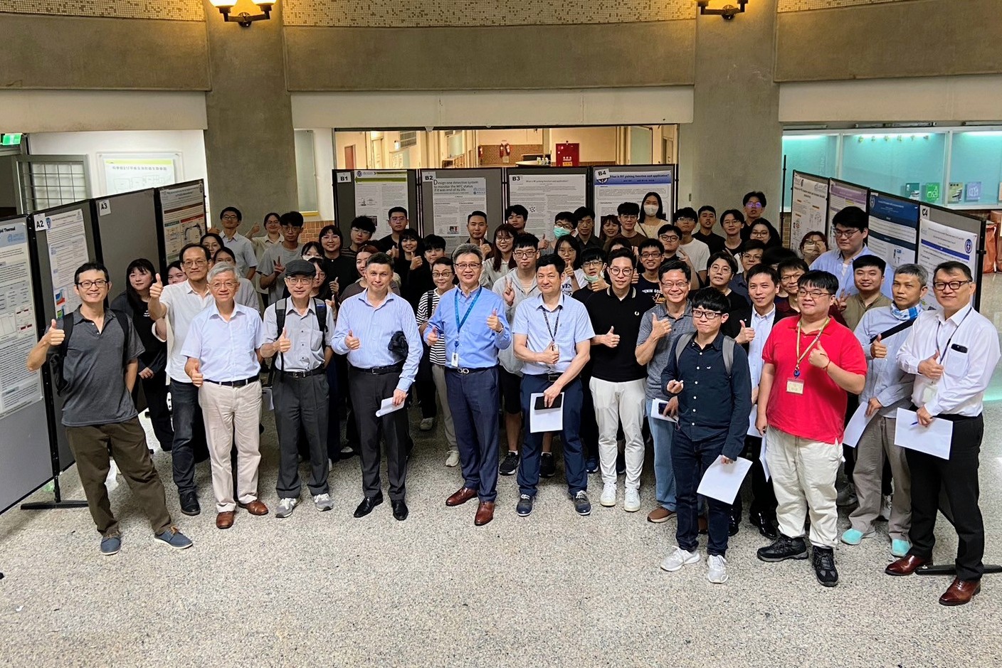 為培育半導體產業人才，中原大學與台灣應用材料合作開設先進半導體設備課程，成果斐然。