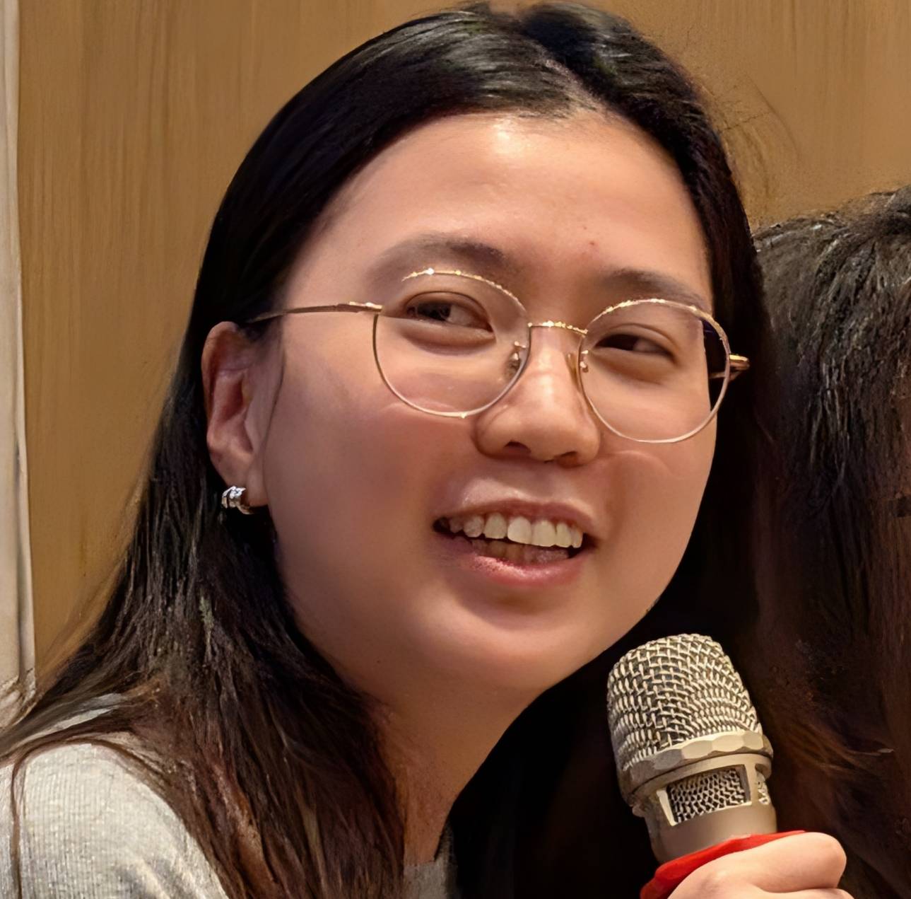 立訊精密陳誼瑈學姊以親身經驗回答學弟妹疑問，鼓勵勇敢面對挑戰。