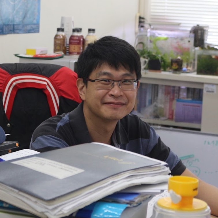 蘇正元榮獲教學特優教師