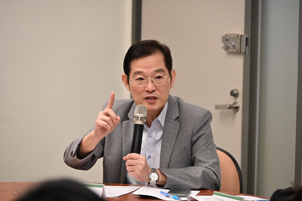 閻亢宗主任秘書說明通識教育單位升級優勢