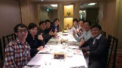 重振系友會是他愛母校、回饋中原醫工的方式，也是他當仁不讓的使命。