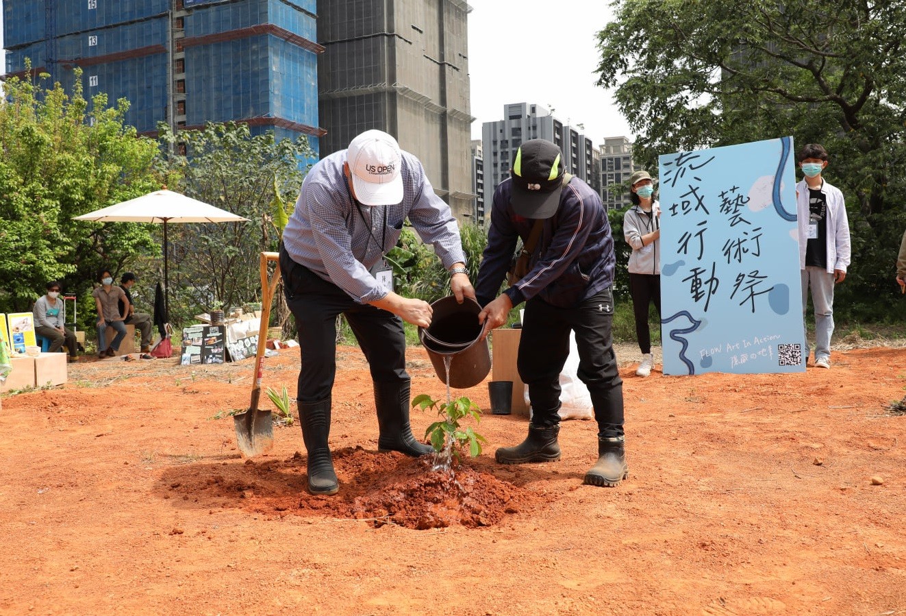 中原大學邀請國立臺北藝術大學王寶萱老師帶領團隊進行綠洲都會公民論壇