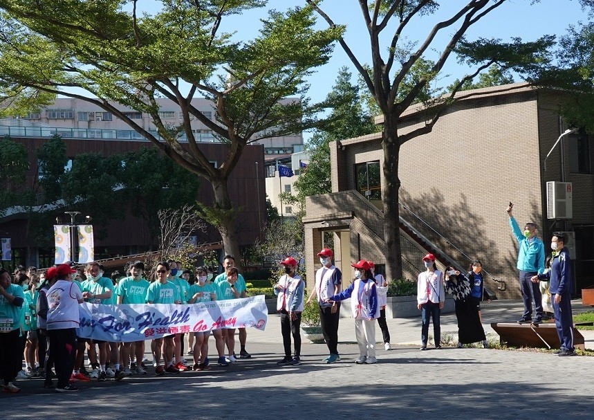 中原大學重視全人發展，不僅在培育學生專業能力不遺餘力，也支持學生在校接觸不同類型的體育課程及相關活動賽事