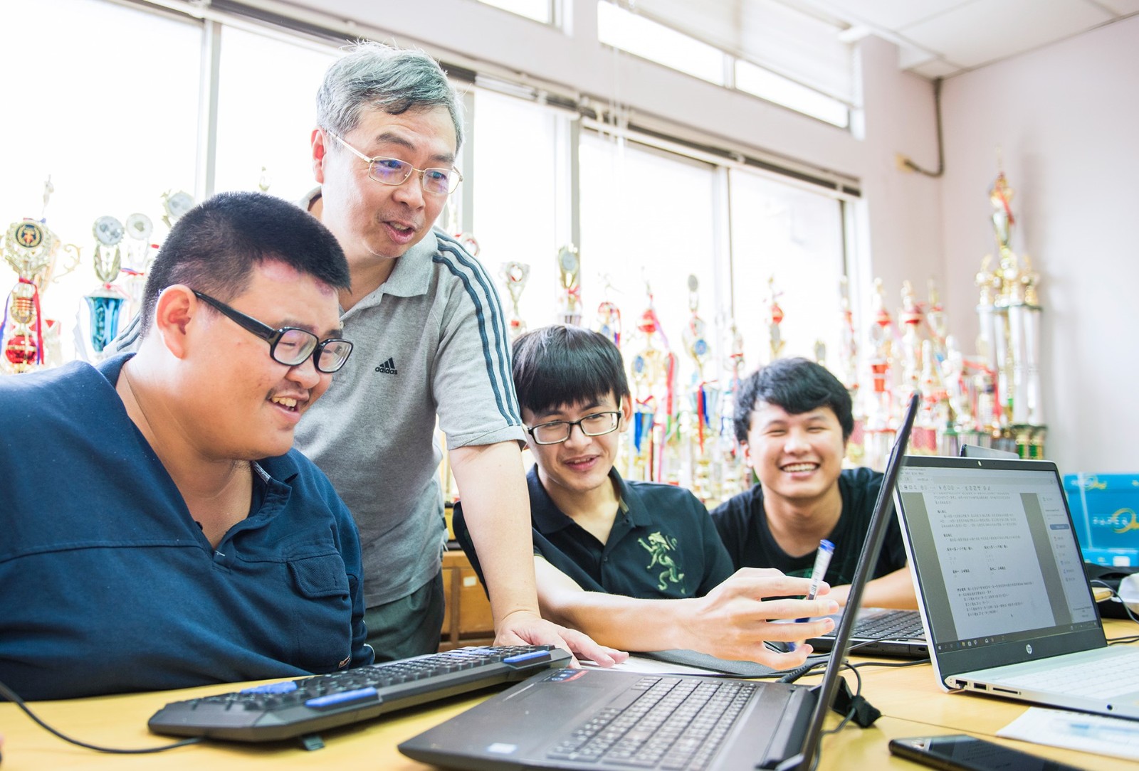 原大學雖無財團奧援，但擁有無價的治校精神憲法─教育宗旨與理念，以及「全人教育」為核心的辦學精神。