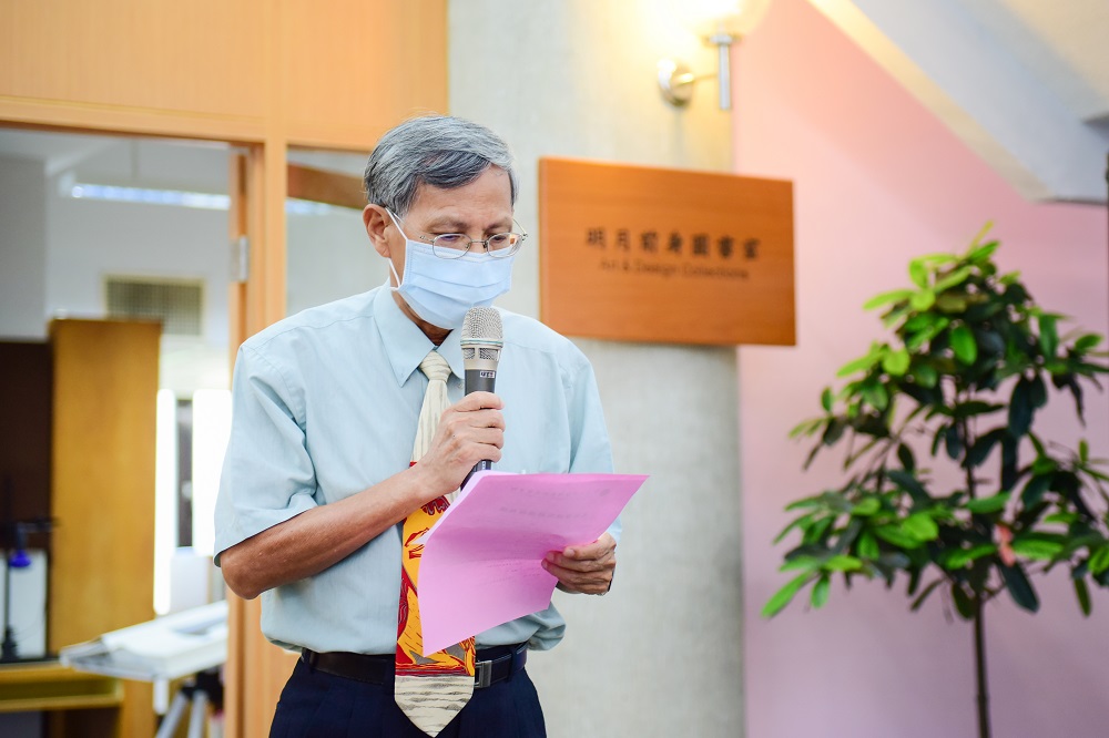 捐贈儀式由中原大學校牧室主任楊敏生帶領祝禱揭開序幕