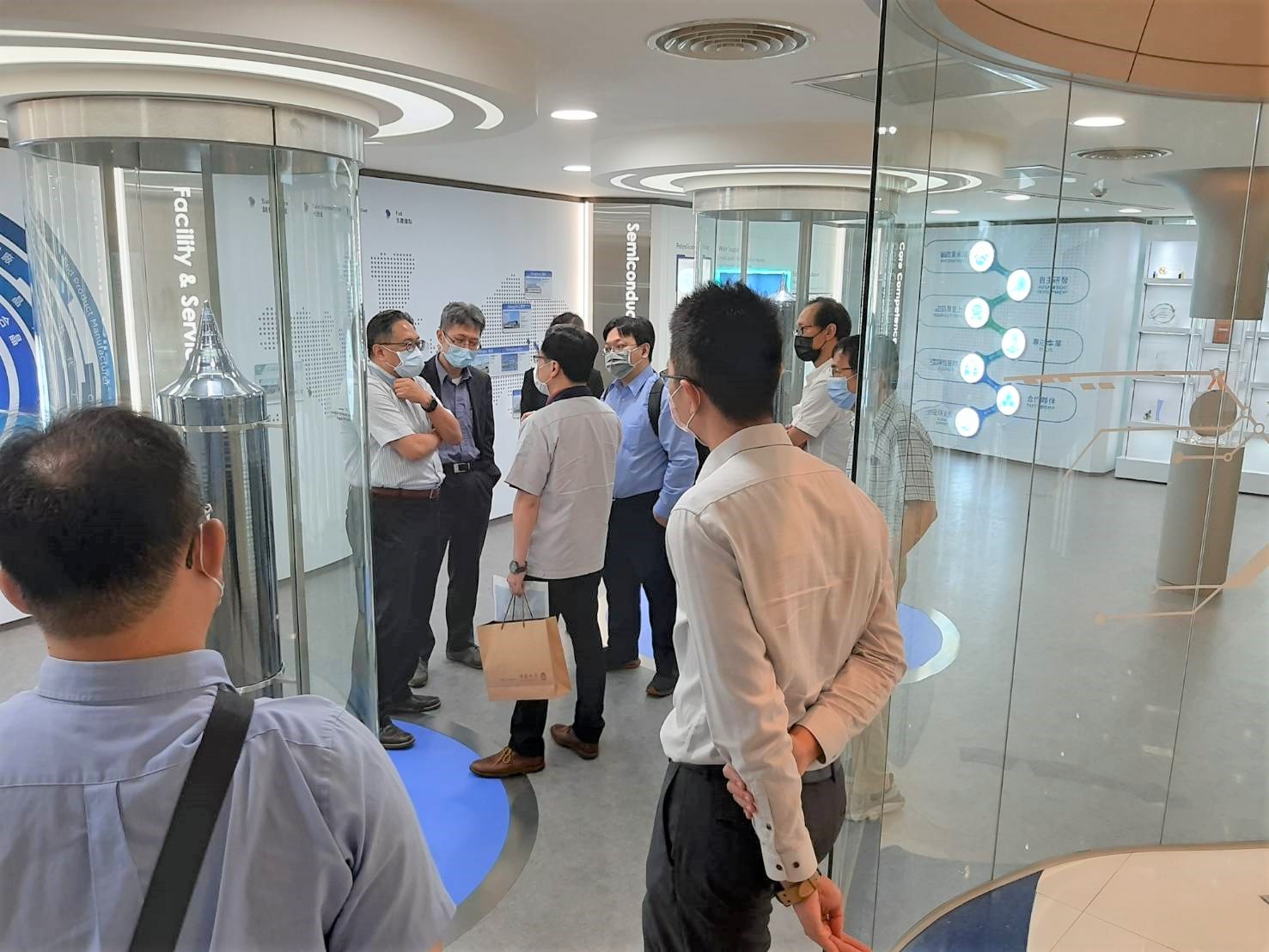 藉由多方結合，共同開發出提升國內產業競爭優勢的技術及工具