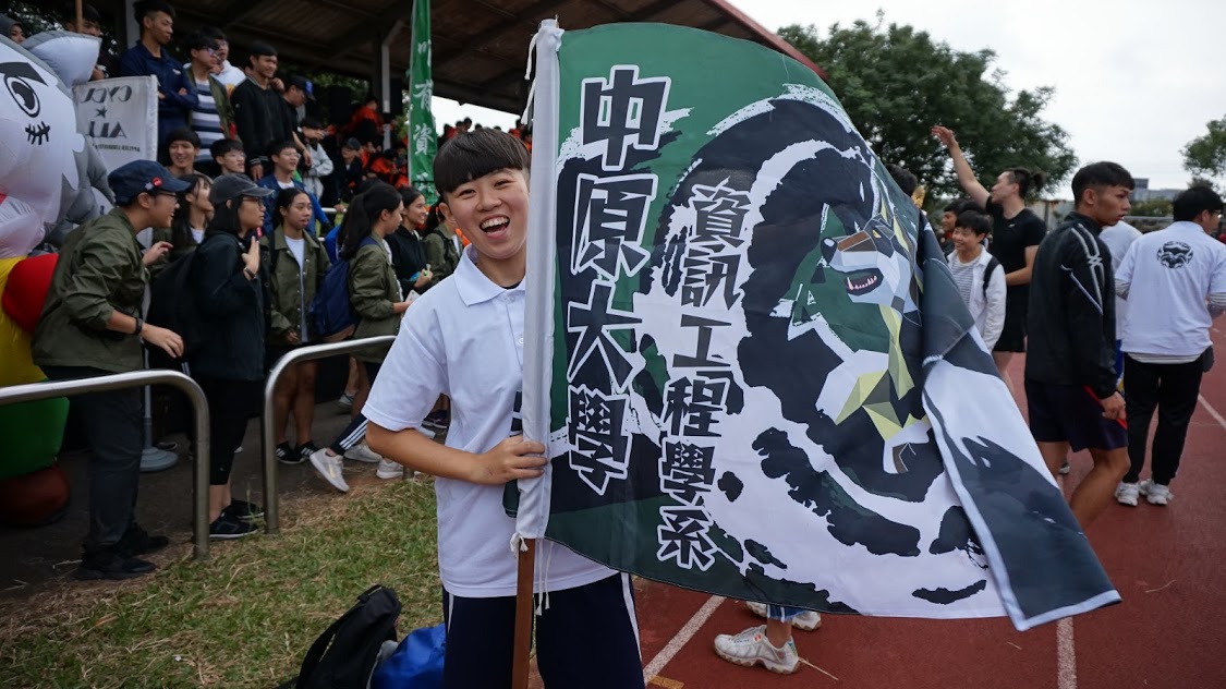 陳俐欣特別感謝中原大學讓她有多元發展及嘗試的機會，在過程中不斷探索、了解自己。