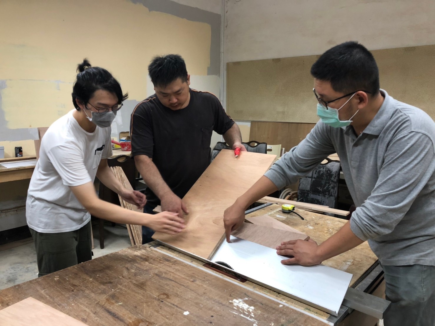 這門以施工實務為任務的微型課程，從一開始的場勘到最後的成果報告都完全由學生自主發展