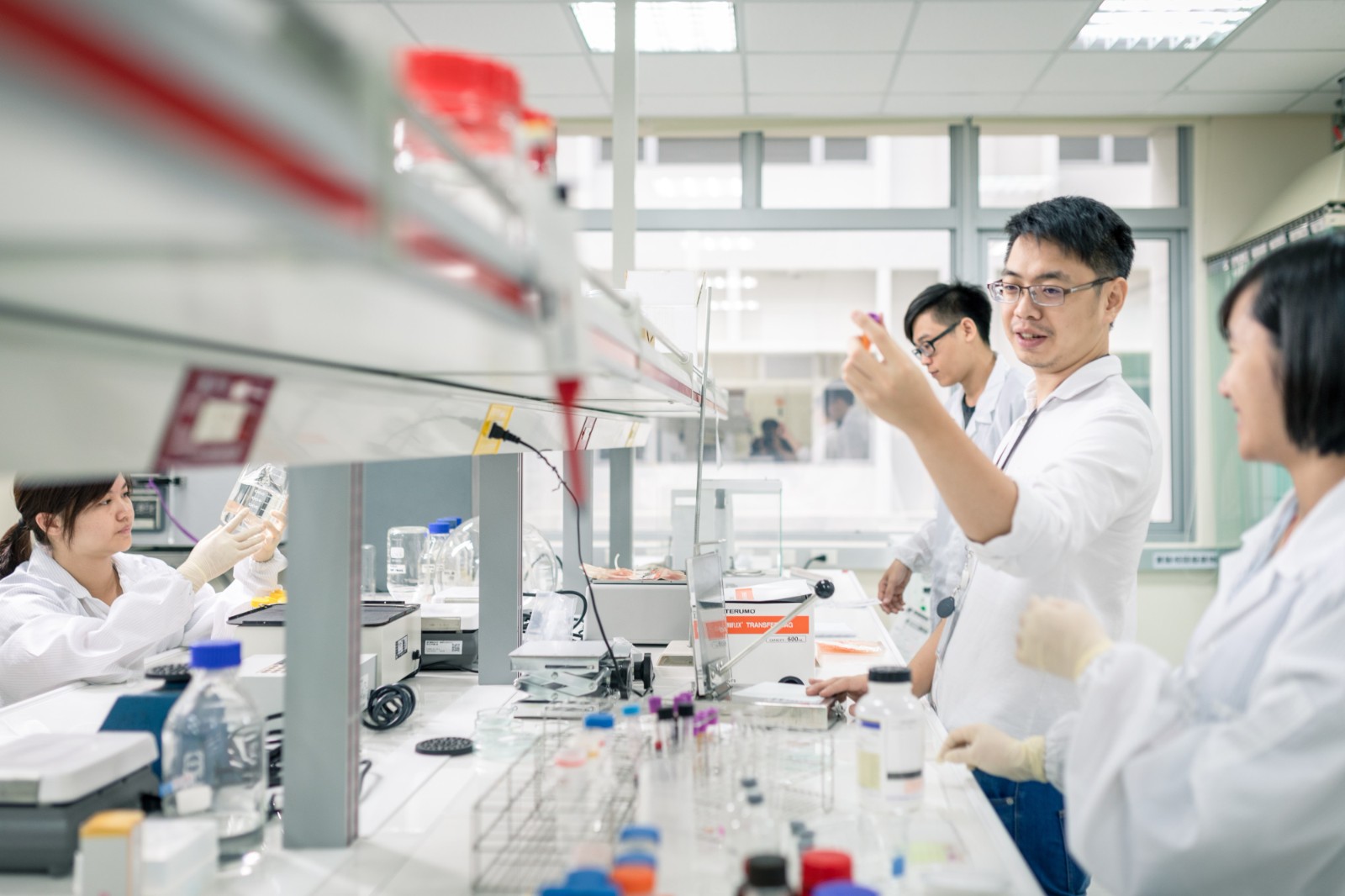 在中原大學產業加速器暨育成中心輔導下，張雍教授率領之研發團隊於2012年申請科技部「萌芽計畫」補助
