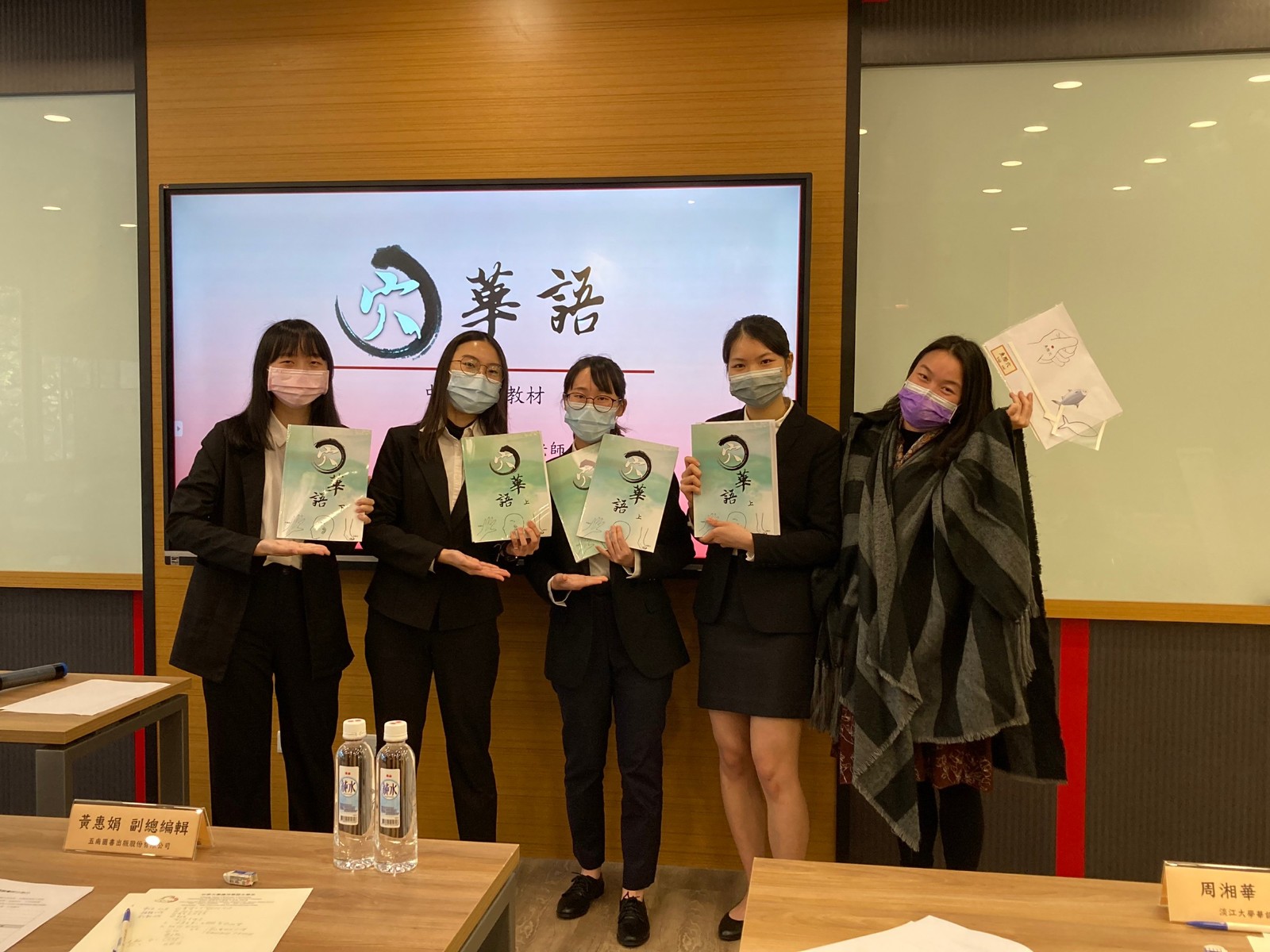 應華系主任歐德芬表示，中原應華來自世界各國的學生，是中華文化最佳推廣者。