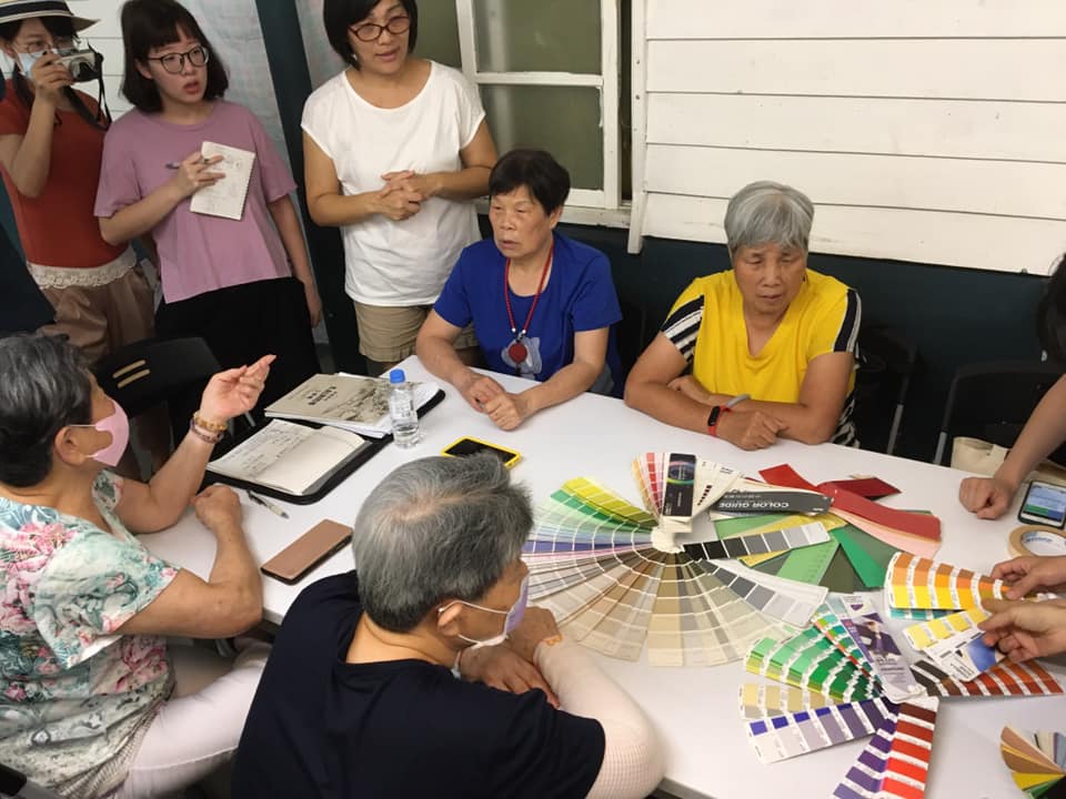 透過與住民的訪談，也加深對歷史的認識。