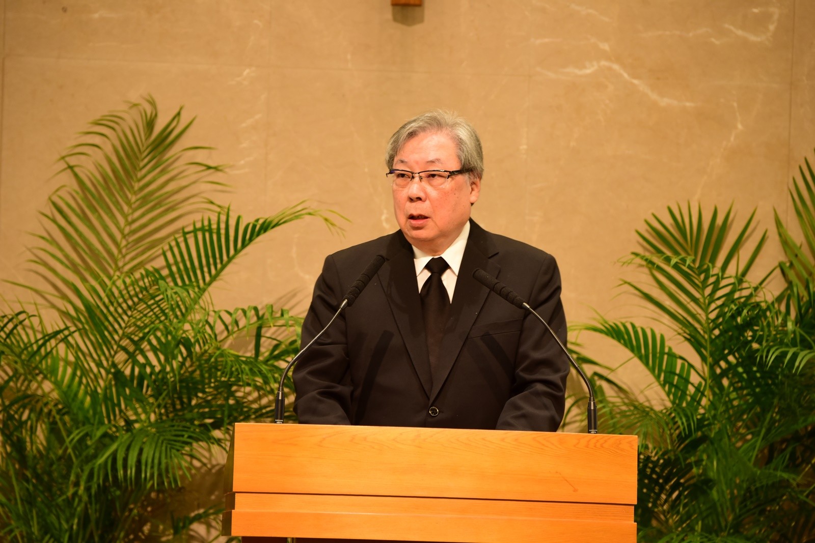 沈正牧師表示，從不同角度看，白董事長都是一位被神揀選、被神使用和祝福的人