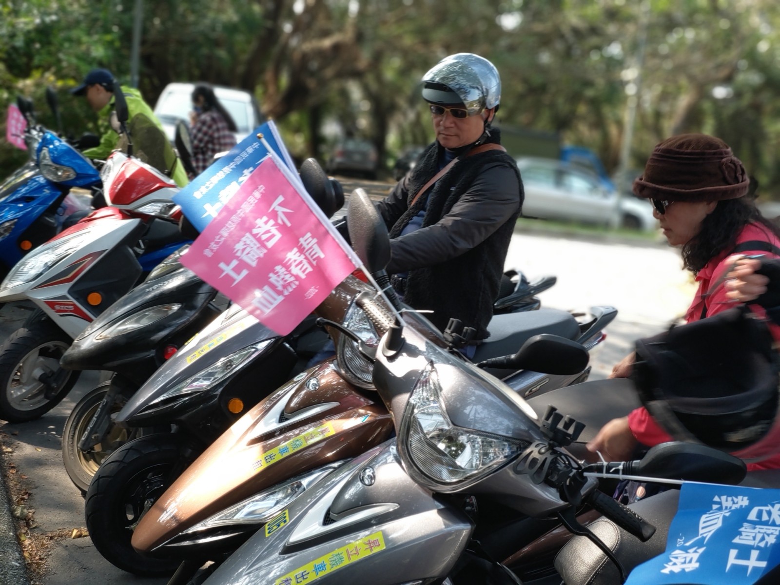 中華民國中原慈暉之友會以推動公益為目標，希望為社會散播愛與關懷。