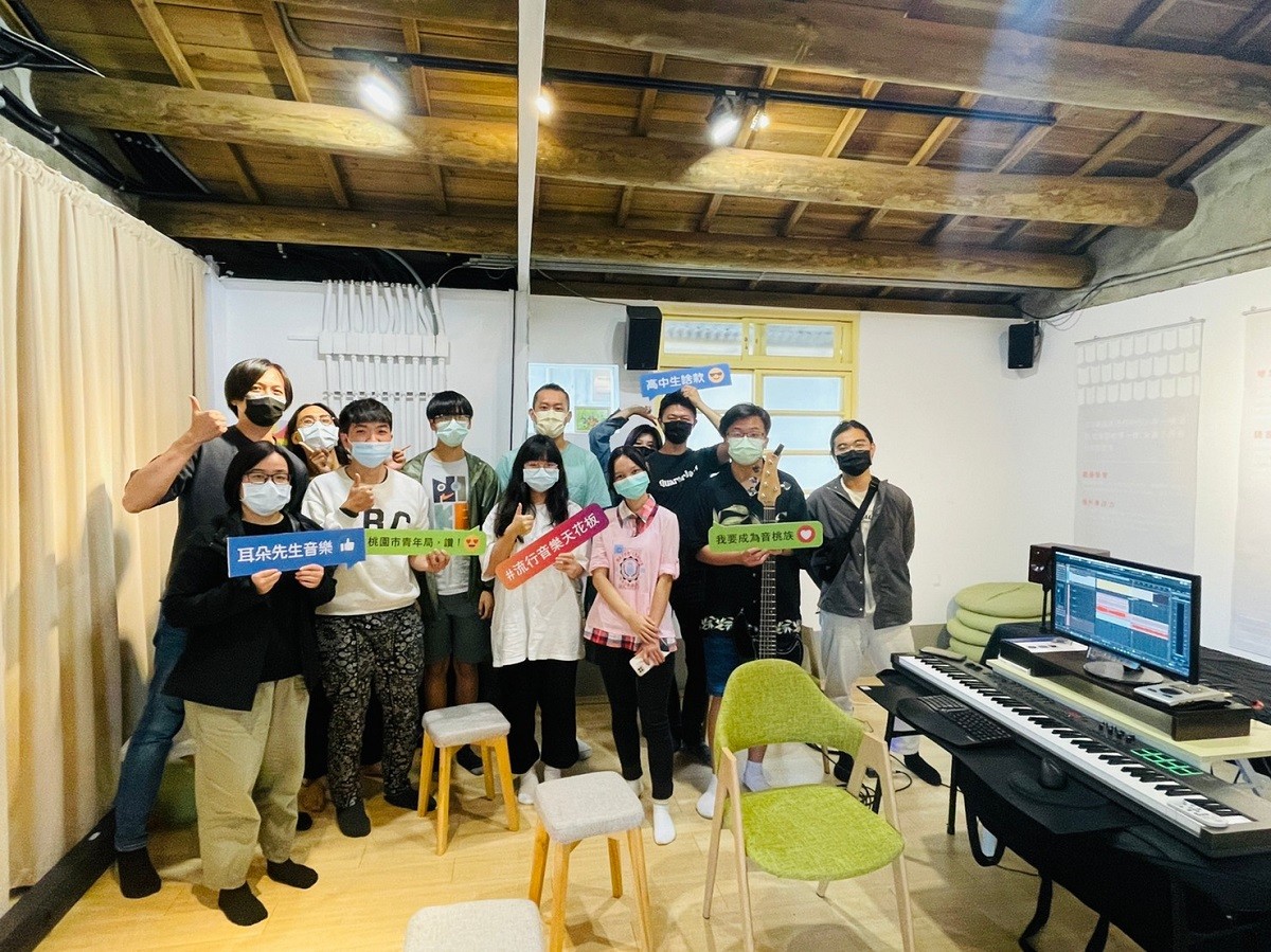致力在桃園推廣流行音樂產業的「耳朵先生音樂」總監林振益，希望結合流行音樂實現地方創生的理想。