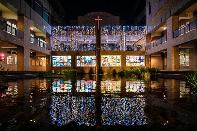 配合感恩節慶，中原大學自11月底陸續展開一系列的聖誕活動