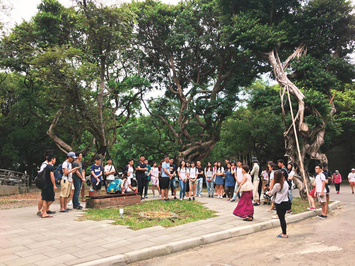 中原大學通識教育課程共分為「天、人、物、我」四大學類，每學期開課數約150餘門