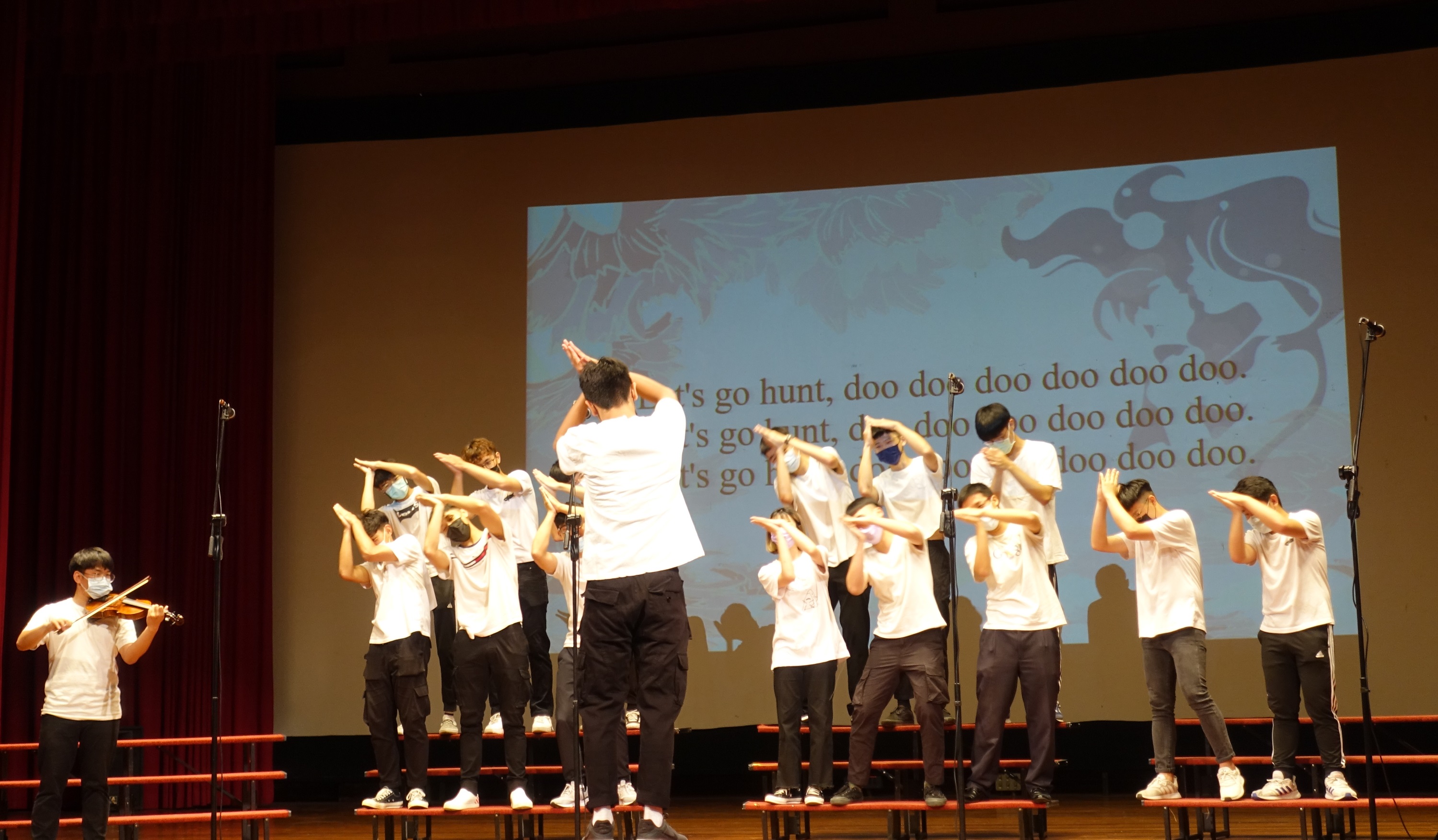 資管系原本無法成軍參賽，在廖秀莉主任親力奔走下，終於克服困難完成組隊
