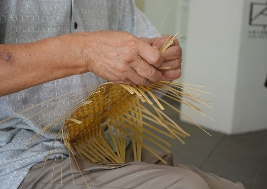 9月23日的開幕活動中，邀請到工藝師黃啟祥親自示範傳統竹編工藝編織流程。