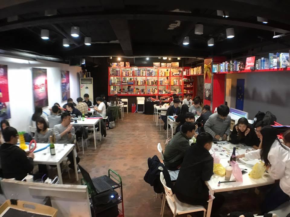 組成四人團隊 遊戲創業首部曲