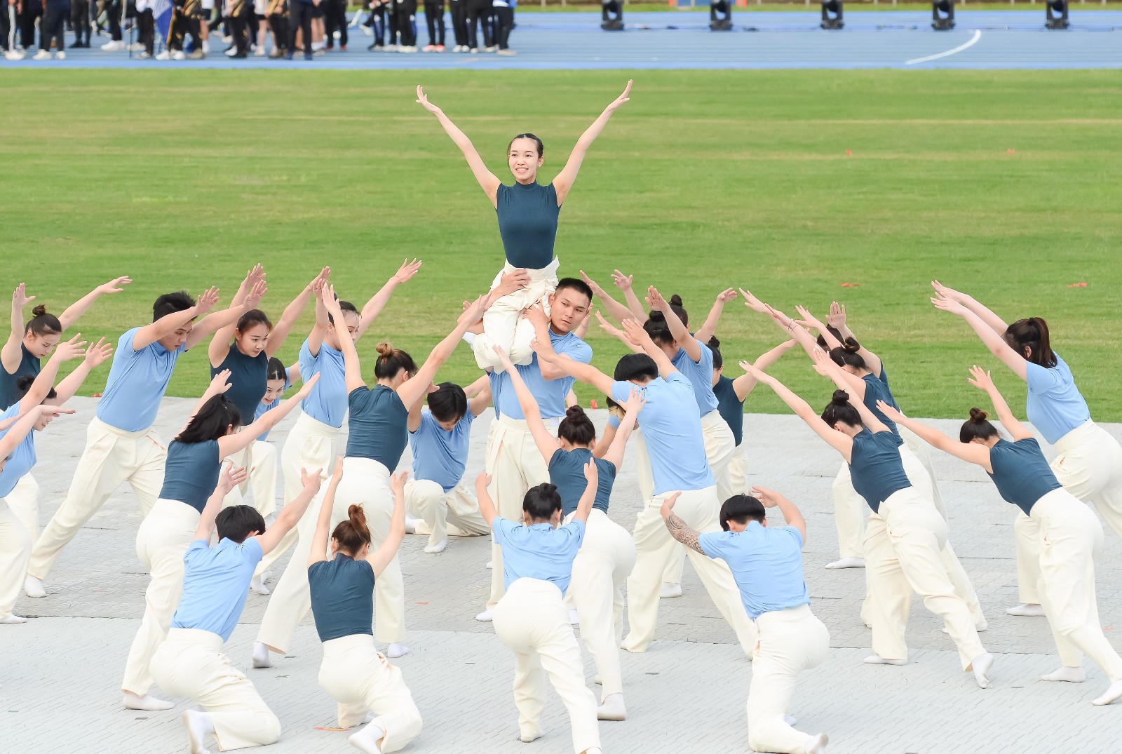 深耕桃園的「敦青舞蹈團」