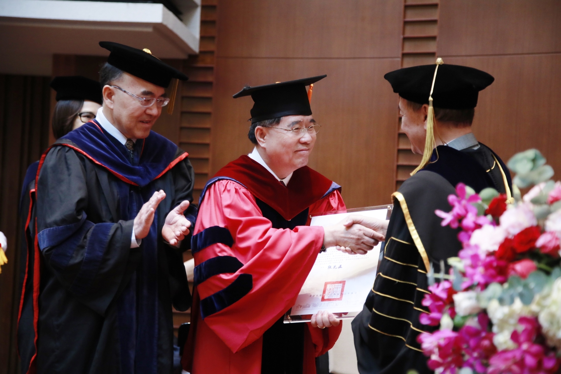 頒授邱秋林工學名譽博士學位